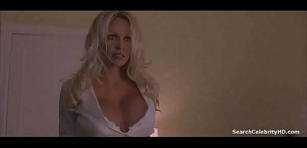  Pamela Anderson in Scary Movie 3 (2003)
